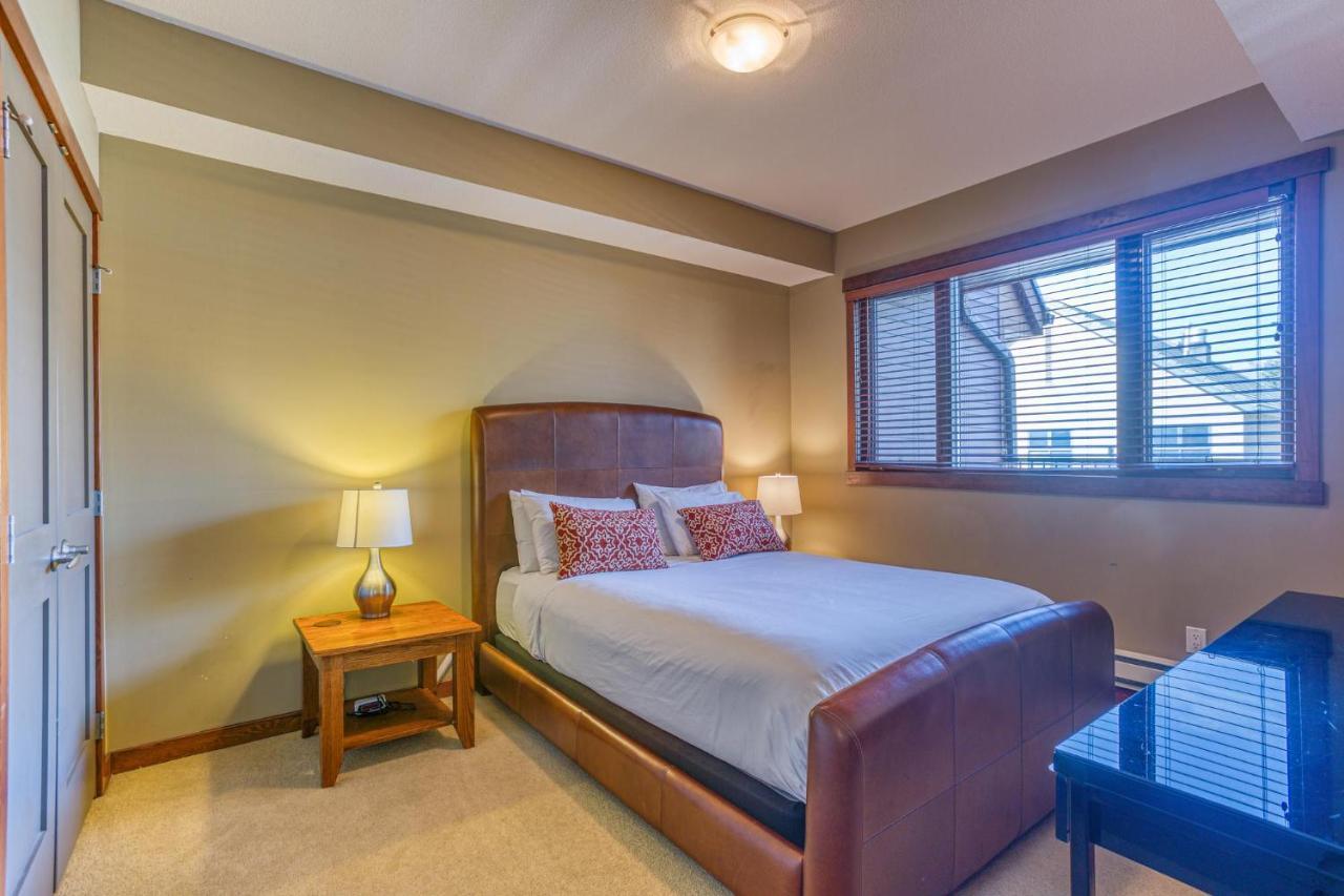 Rundle Rise - Spacious Condo Steps From Main Street Canmore Exterior photo