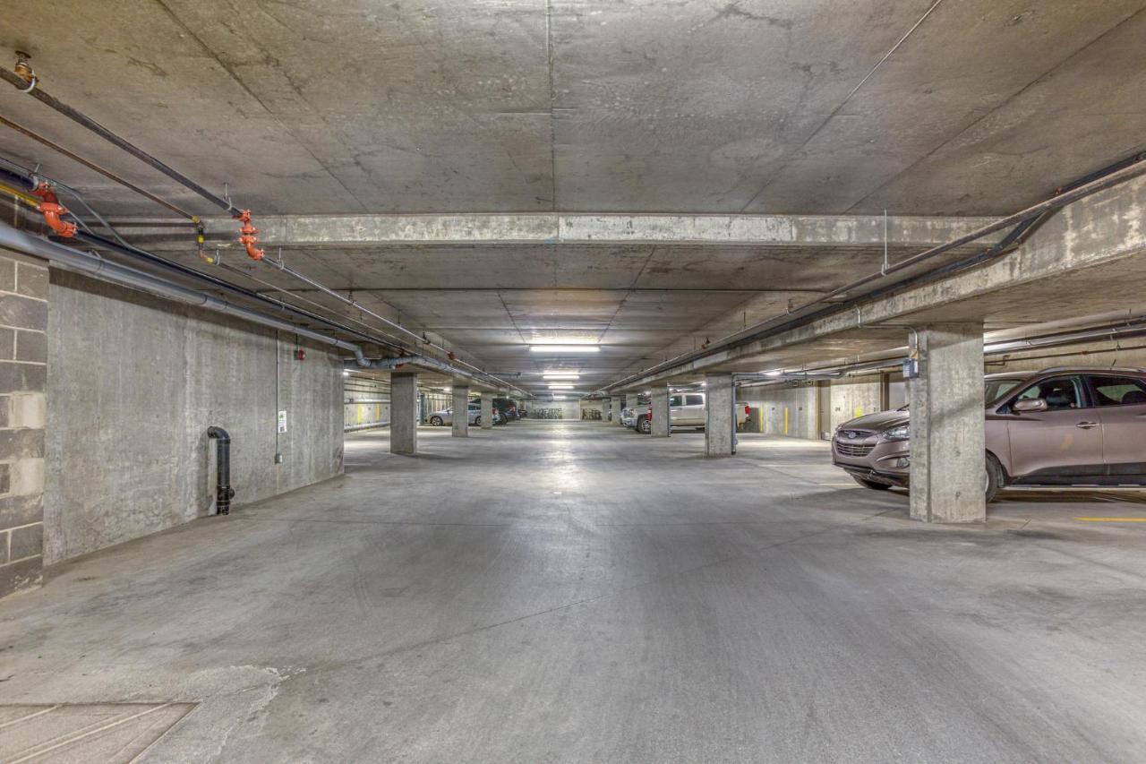 Rundle Rise - Spacious Condo Steps From Main Street Canmore Exterior photo